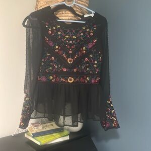 Allison New York Lined Floral Embroidered Blouse